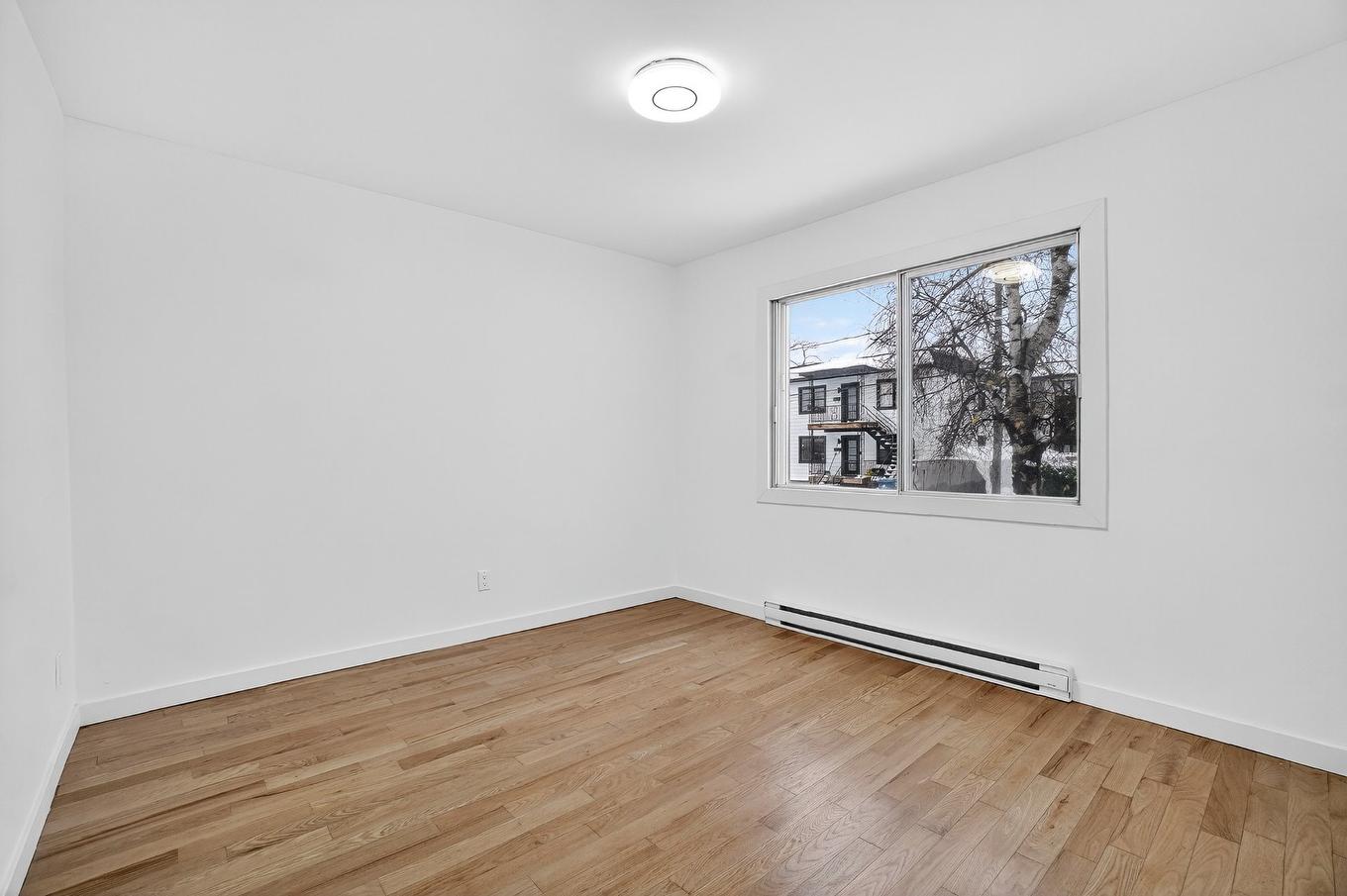 Bedroom - 4 Rue Labonté, Sainte-Thérèse, QC - Indoor Photo Showing Other Room