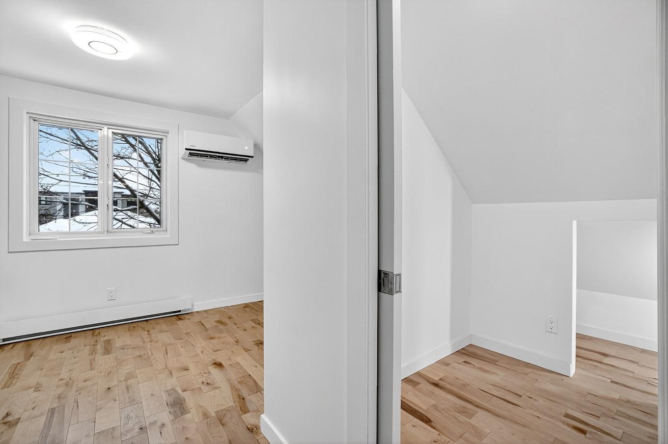 Bedroom - 4 Rue Labonté, Sainte-Thérèse, QC - Indoor Photo Showing Other Room