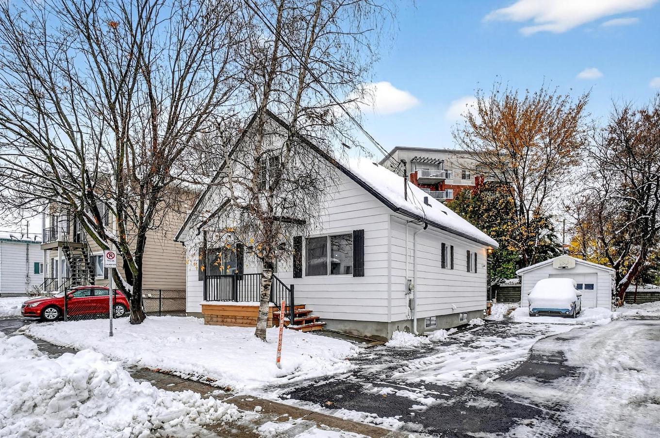 Frontage - 4 Rue Labonté, Sainte-Thérèse, QC - Outdoor