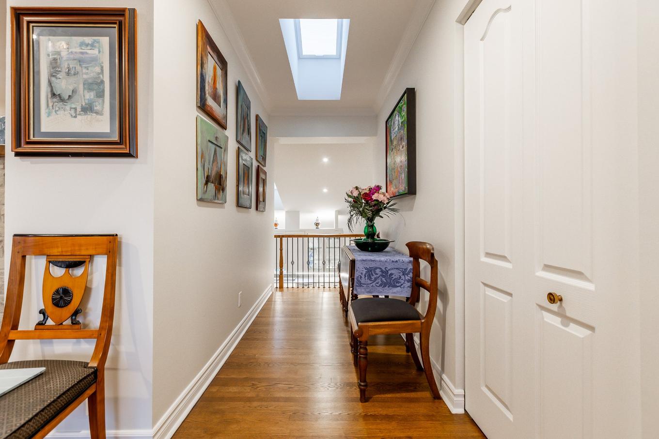 Corridor - 43 Av. Bayview, Pointe-Claire, QC - Indoor Photo Showing Other Room