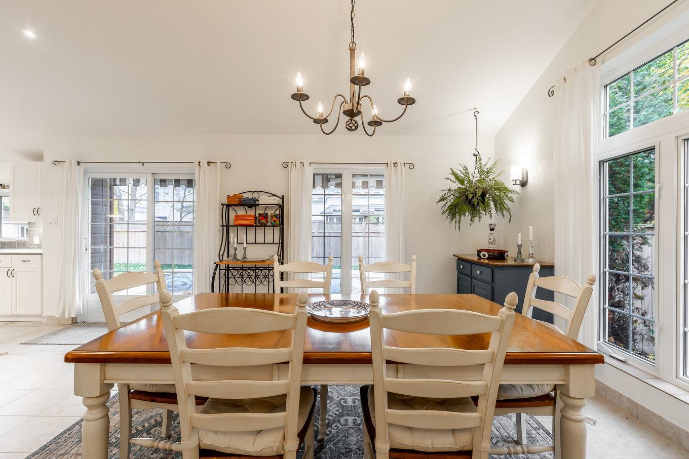 Salle à manger - 43 Av. Bayview, Pointe-Claire, QC - Indoor Photo Showing Dining Room