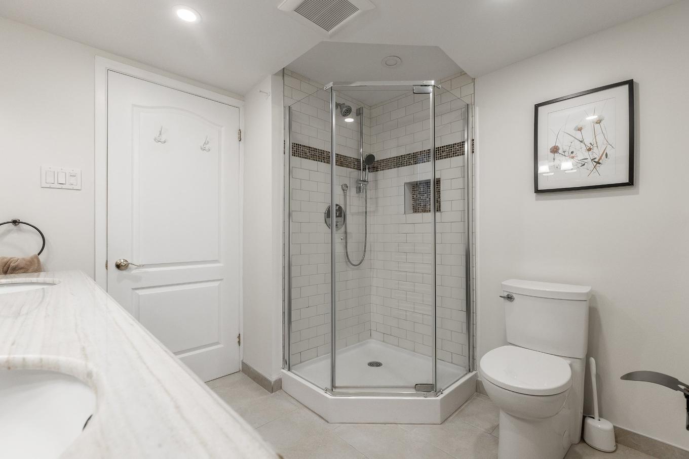 Salle de bains - 43 Av. Bayview, Pointe-Claire, QC - Indoor Photo Showing Bathroom