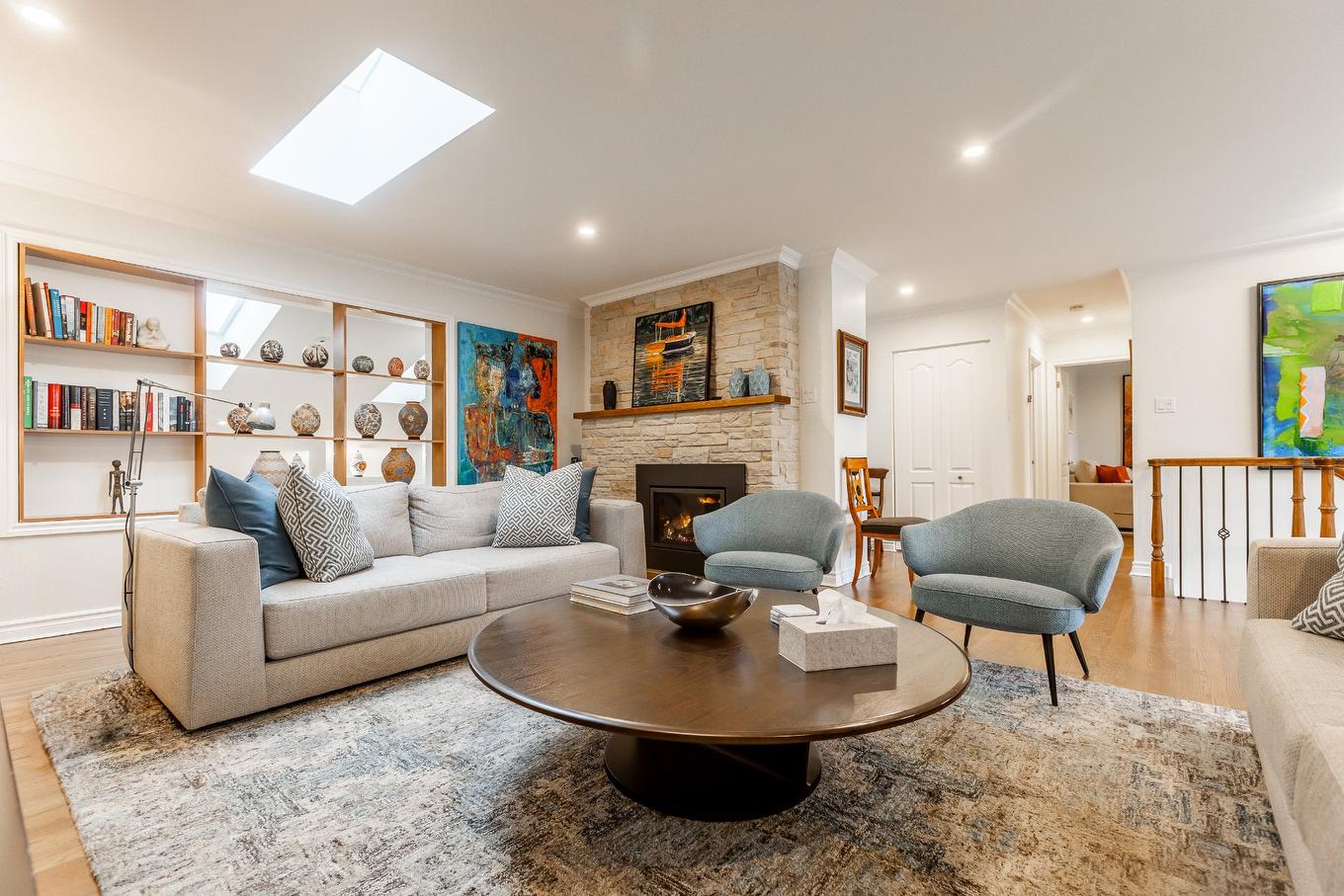 Salon - 43 Av. Bayview, Pointe-Claire, QC - Indoor Photo Showing Living Room