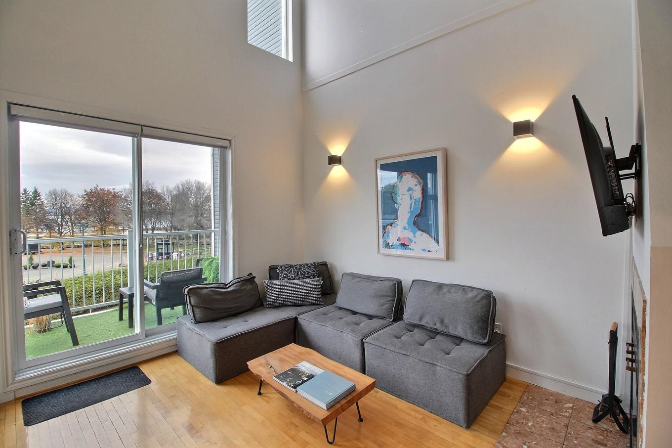 Salon - 20-385 Rue Du Moulin, Magog, QC - Indoor Photo Showing Living Room