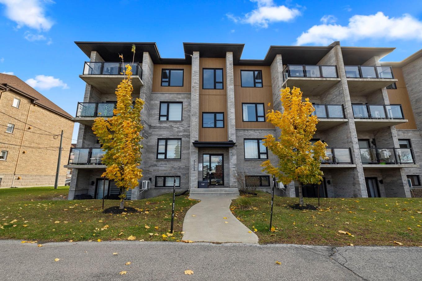 Façade - 201-3113 Boul. De La Gare, Vaudreuil-Dorion, QC - Outdoor With Balcony With Facade