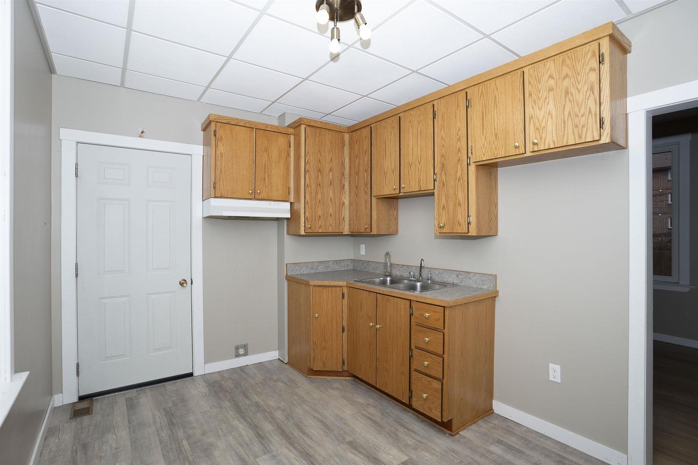 447 Vickers Street N, Thunder Bay, ON - Indoor Photo Showing Other Room