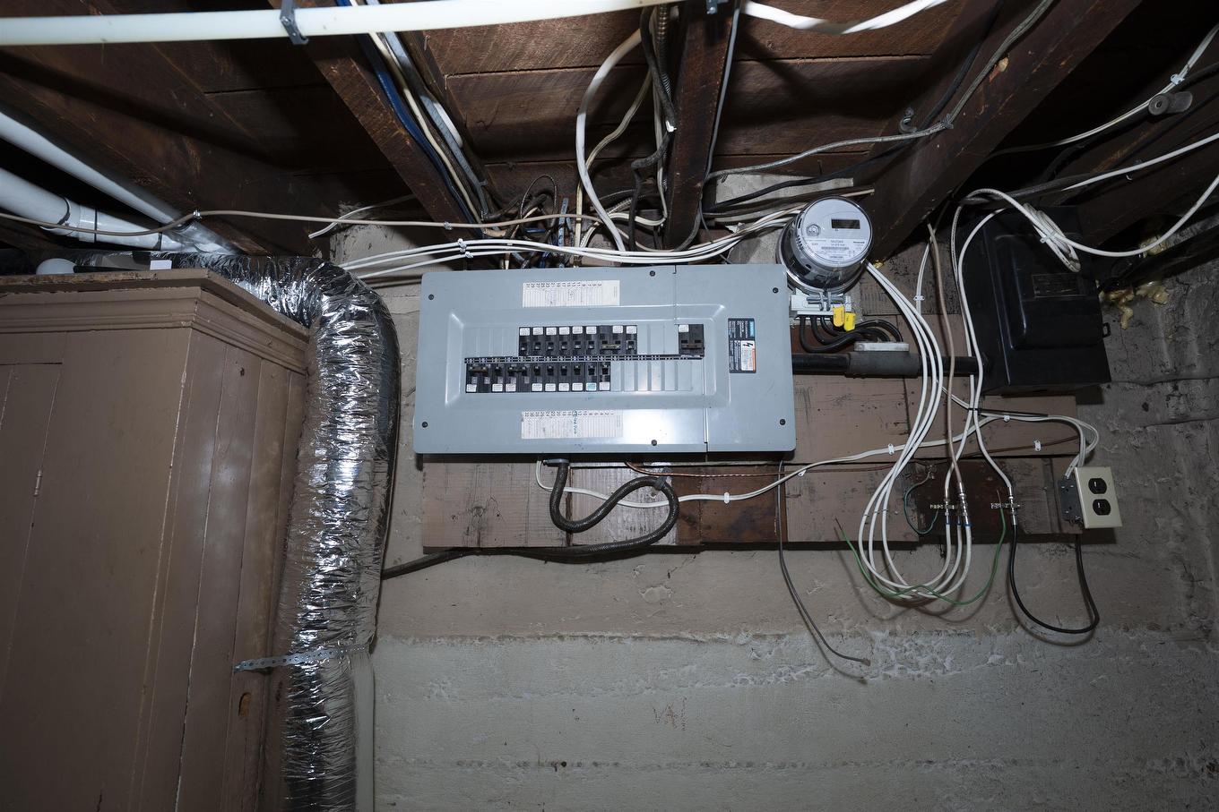 447 Vickers Street N, Thunder Bay, ON - Indoor