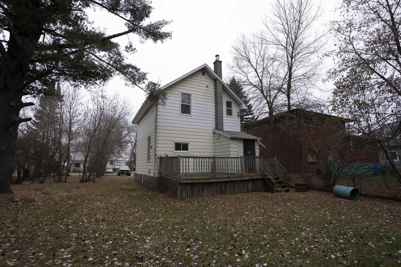 447 Vickers Street N, Thunder Bay, ON - Outdoor