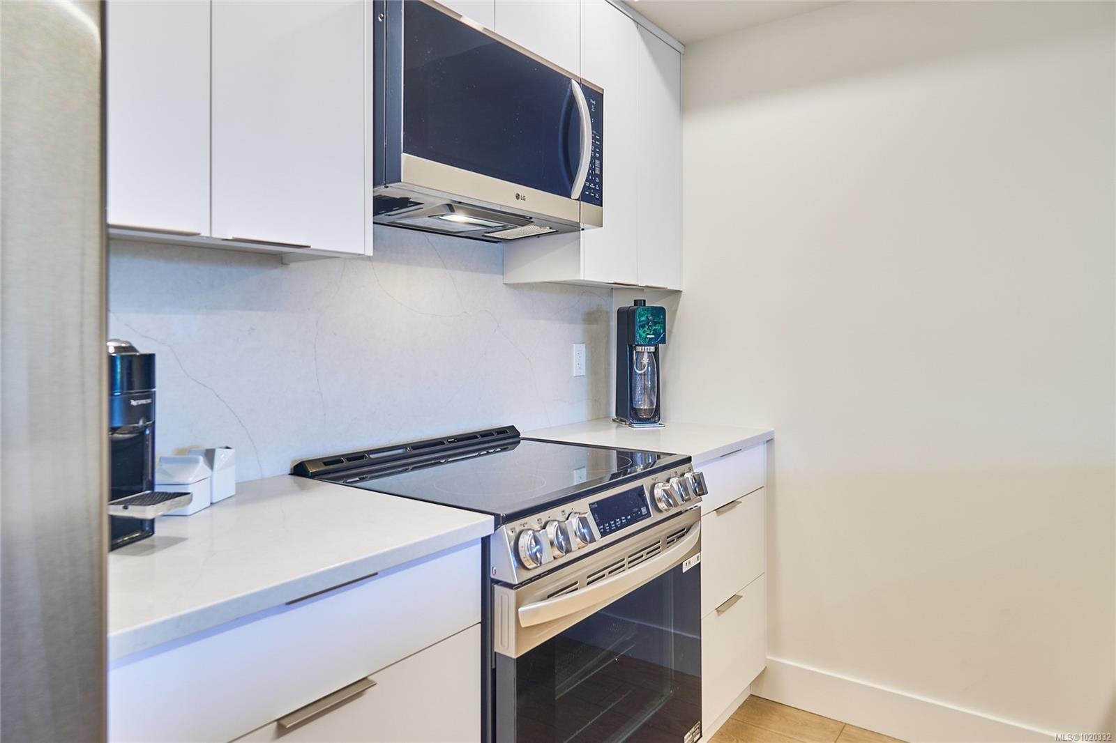105-45 Haliburton St, Nanaimo, BC - Indoor Photo Showing Kitchen