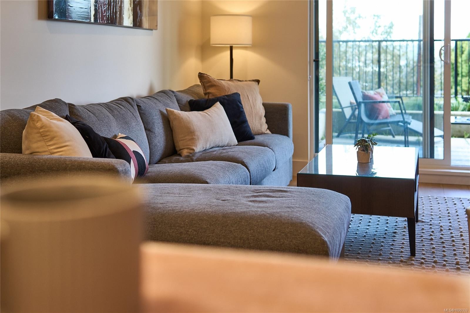 105-45 Haliburton St, Nanaimo, BC - Indoor Photo Showing Living Room