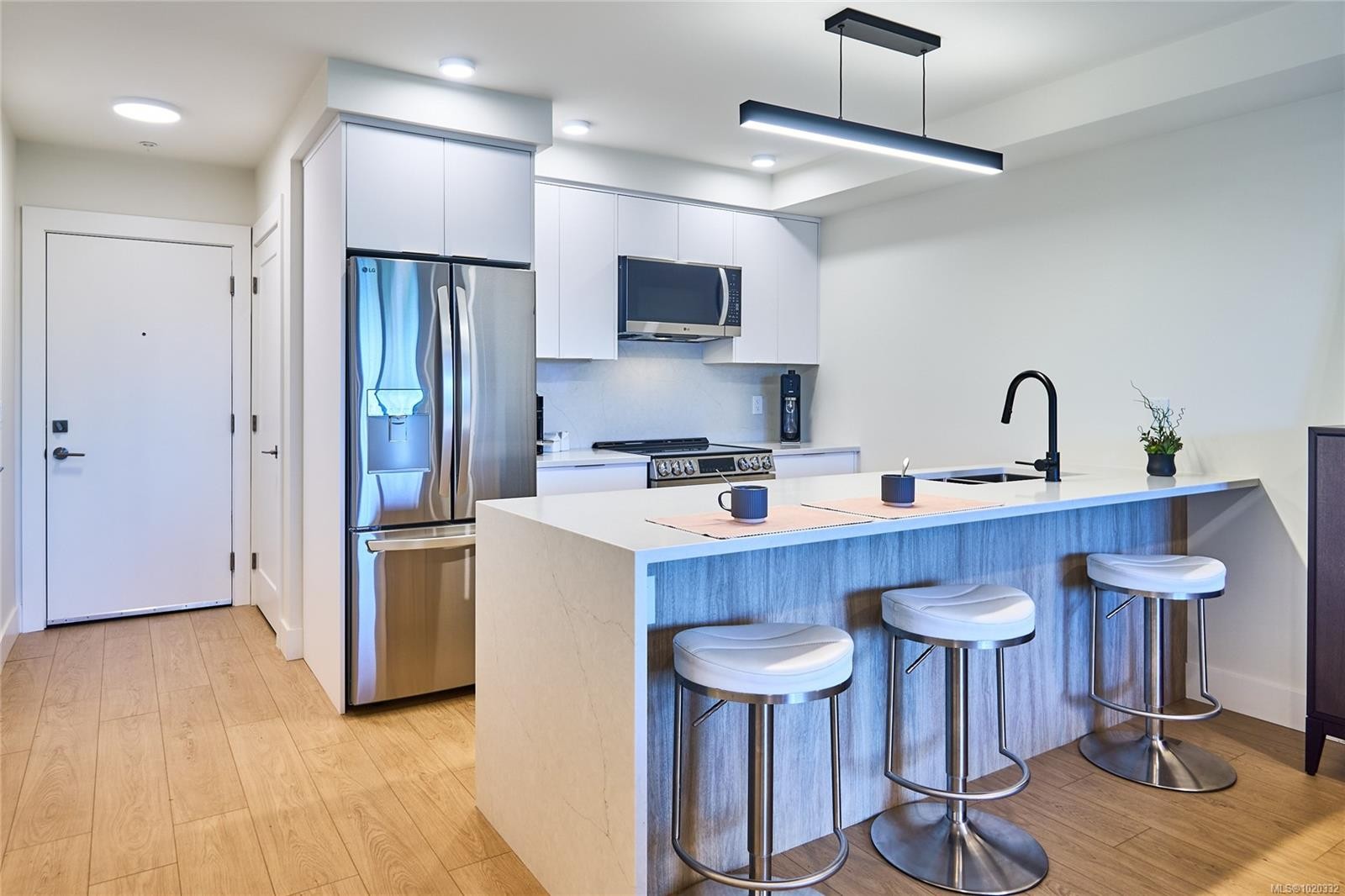 105-45 Haliburton St, Nanaimo, BC - Indoor Photo Showing Kitchen