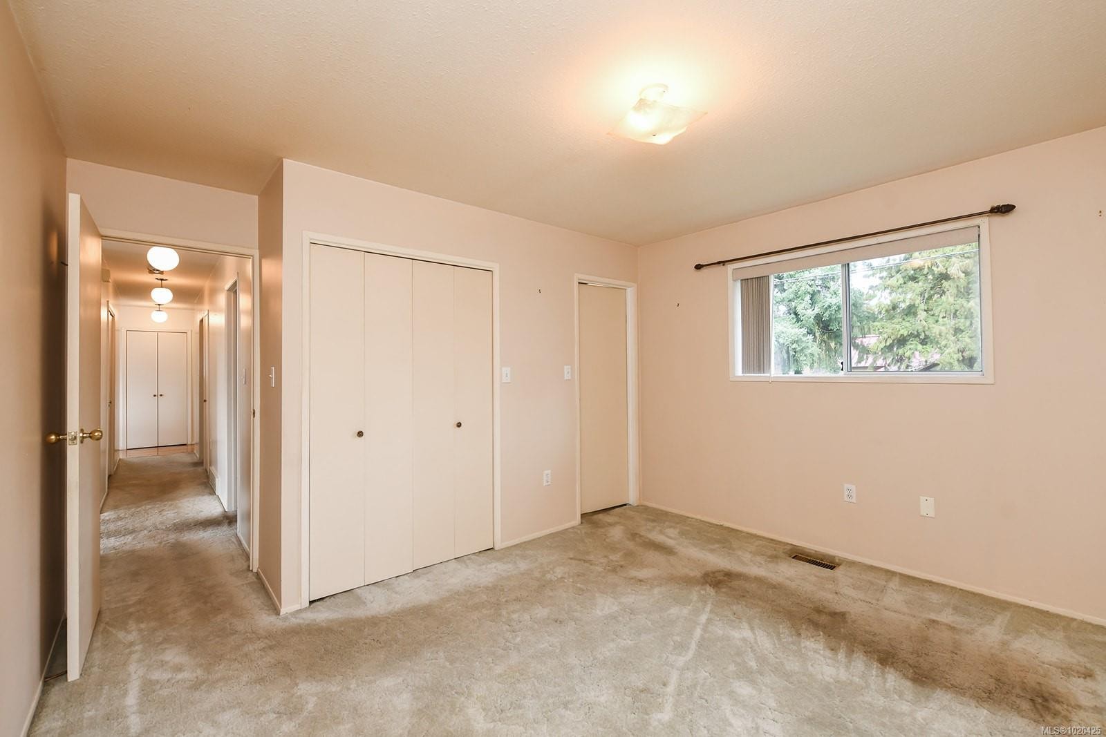 2771 Windermere Ave, Cumberland, BC