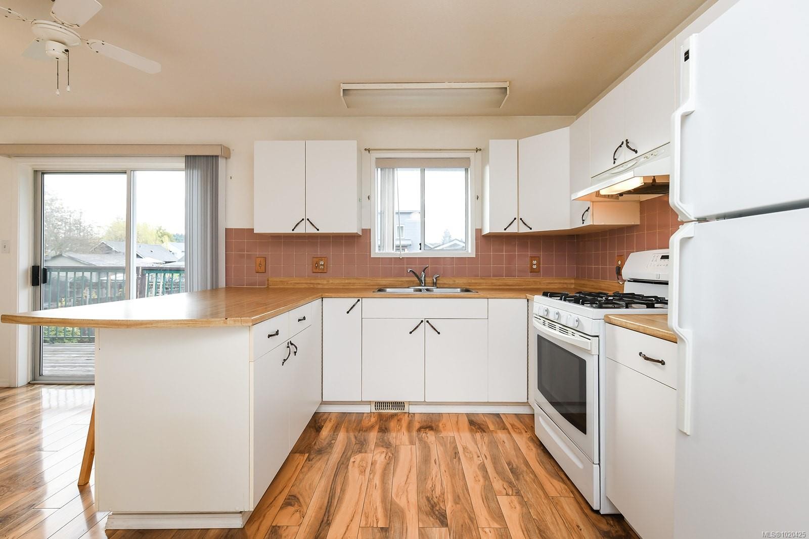 2771 Windermere Ave, Cumberland, BC