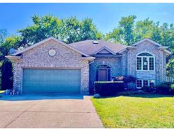 4395 GUPPY Court Windsor, ON N9G 2N8