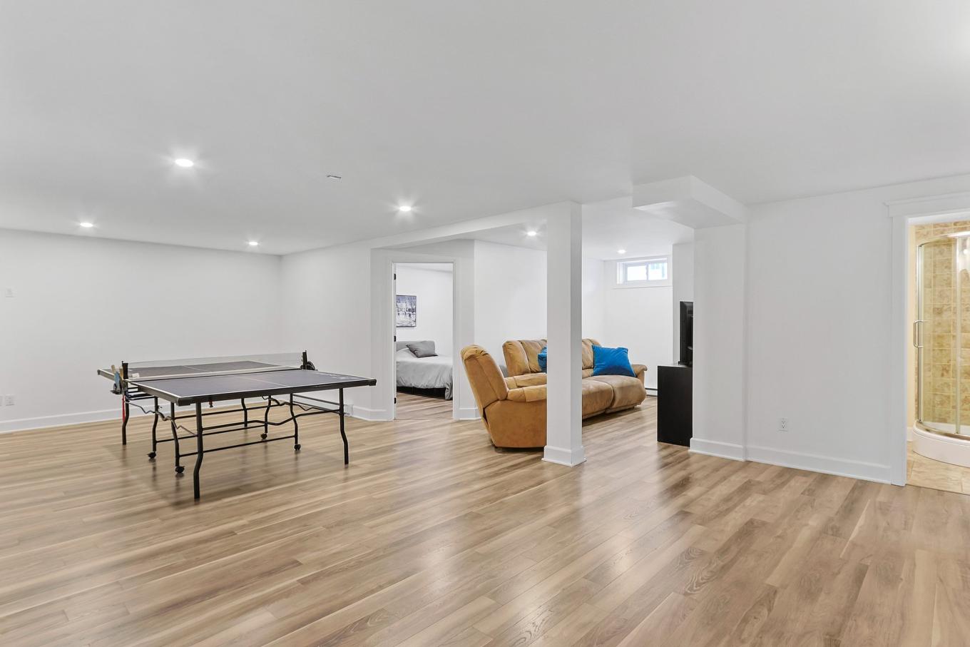 Salle familiale - 10 Rue Des Saules, Sainte-Martine, QC - Indoor