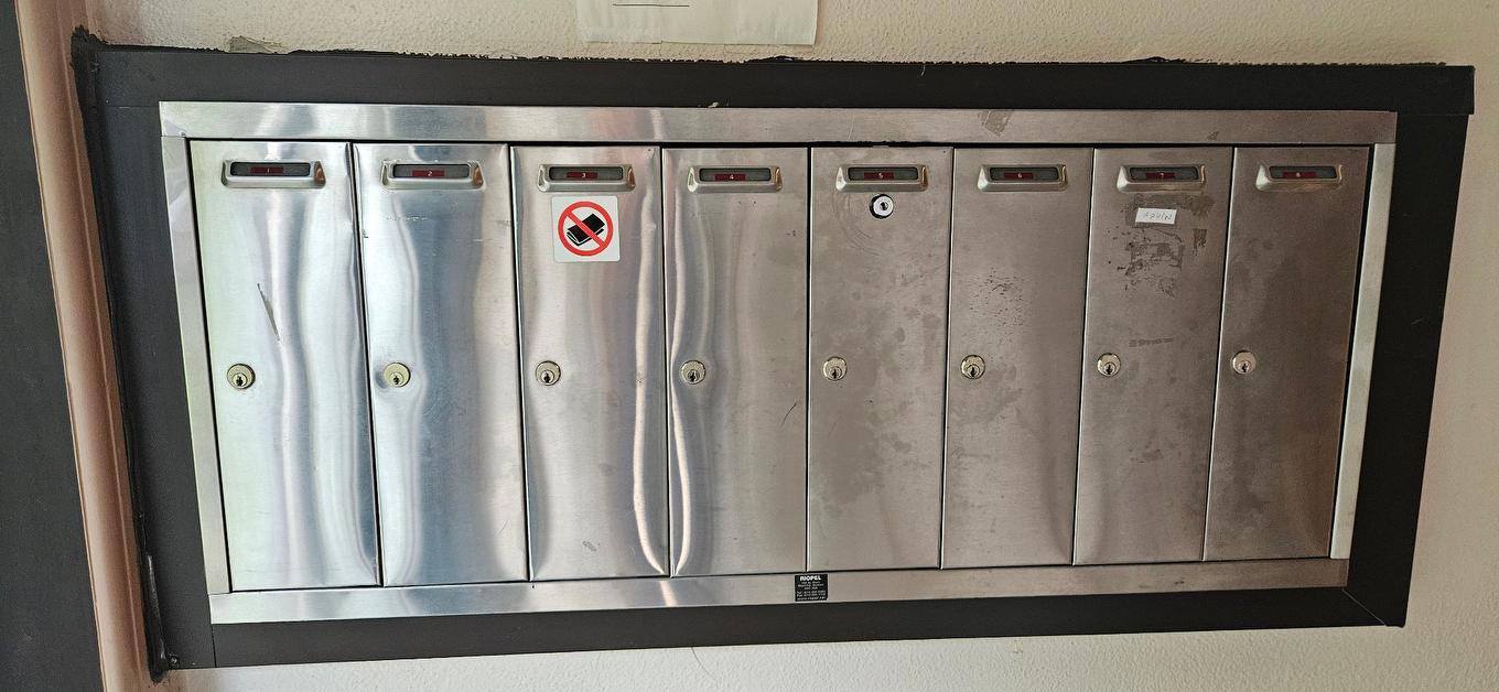 Autre - 2040 Rue Des Patriotes, Laval (Sainte-Rose), QC - Indoor Photo Showing Other Room