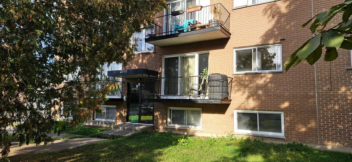 Façade - 2040 Rue Des Patriotes, Laval (Sainte-Rose), QC - Outdoor With Exterior