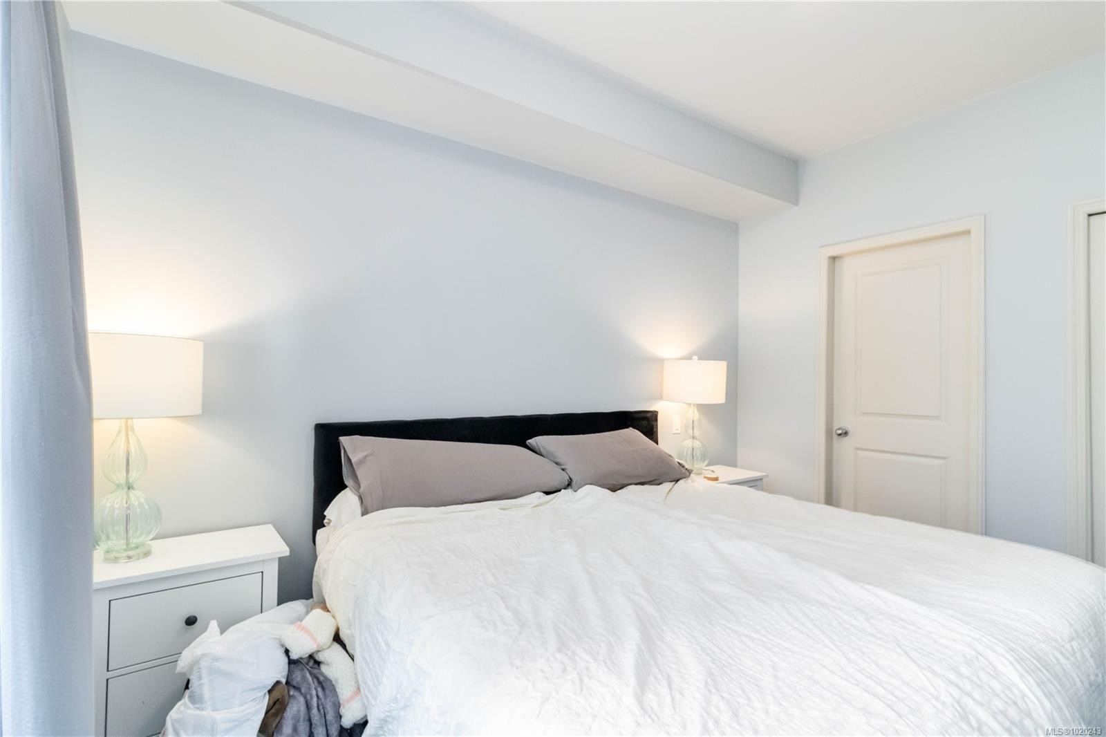 201-821 Goldstream Ave, Langford, BC - Indoor Photo Showing Bedroom