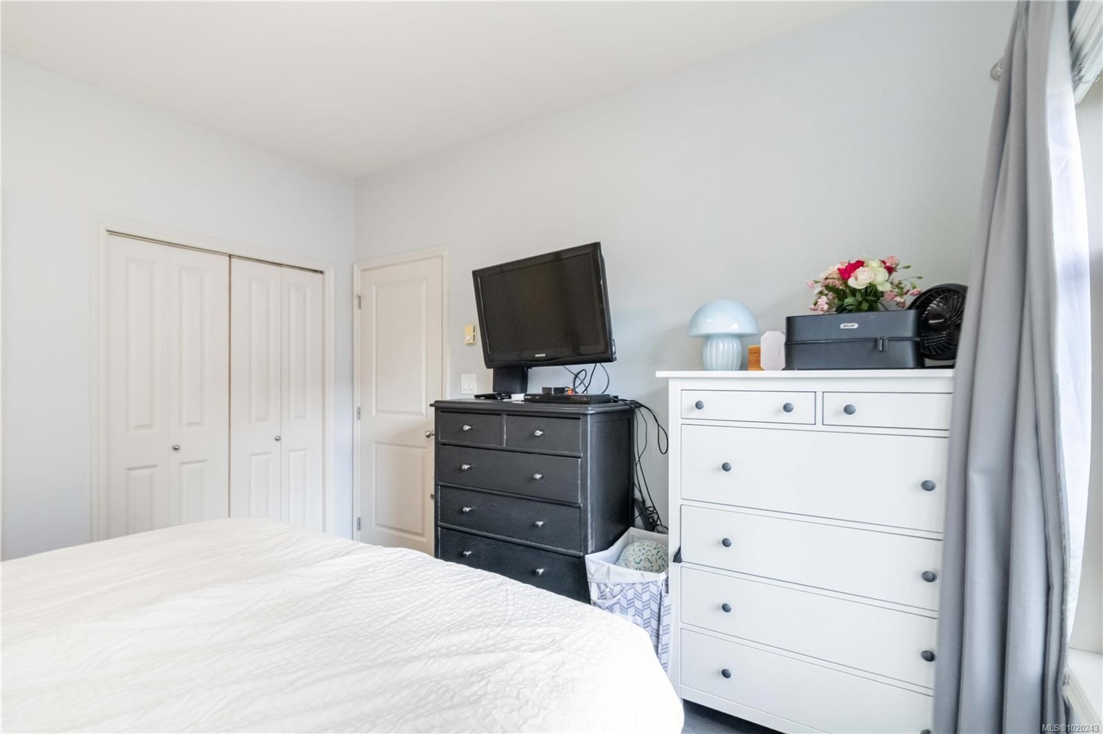 201-821 Goldstream Ave, Langford, BC - Indoor Photo Showing Bedroom