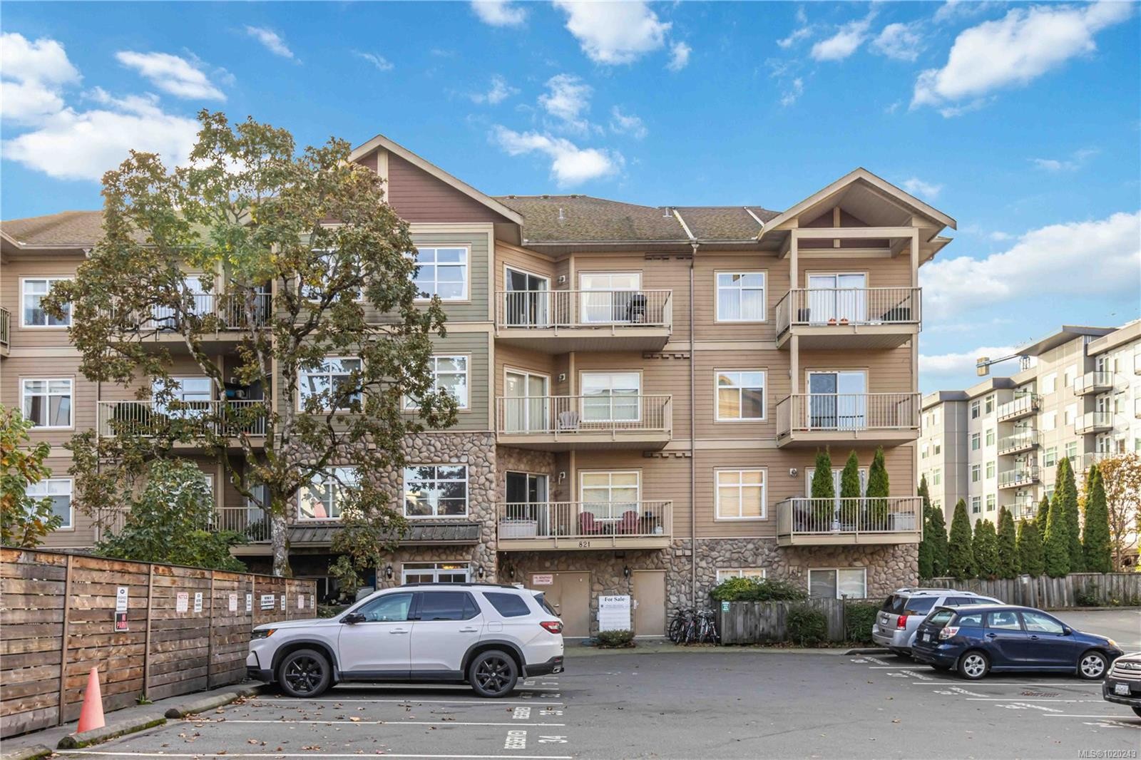 201-821 Goldstream Ave, Langford, BC - Outdoor With Facade