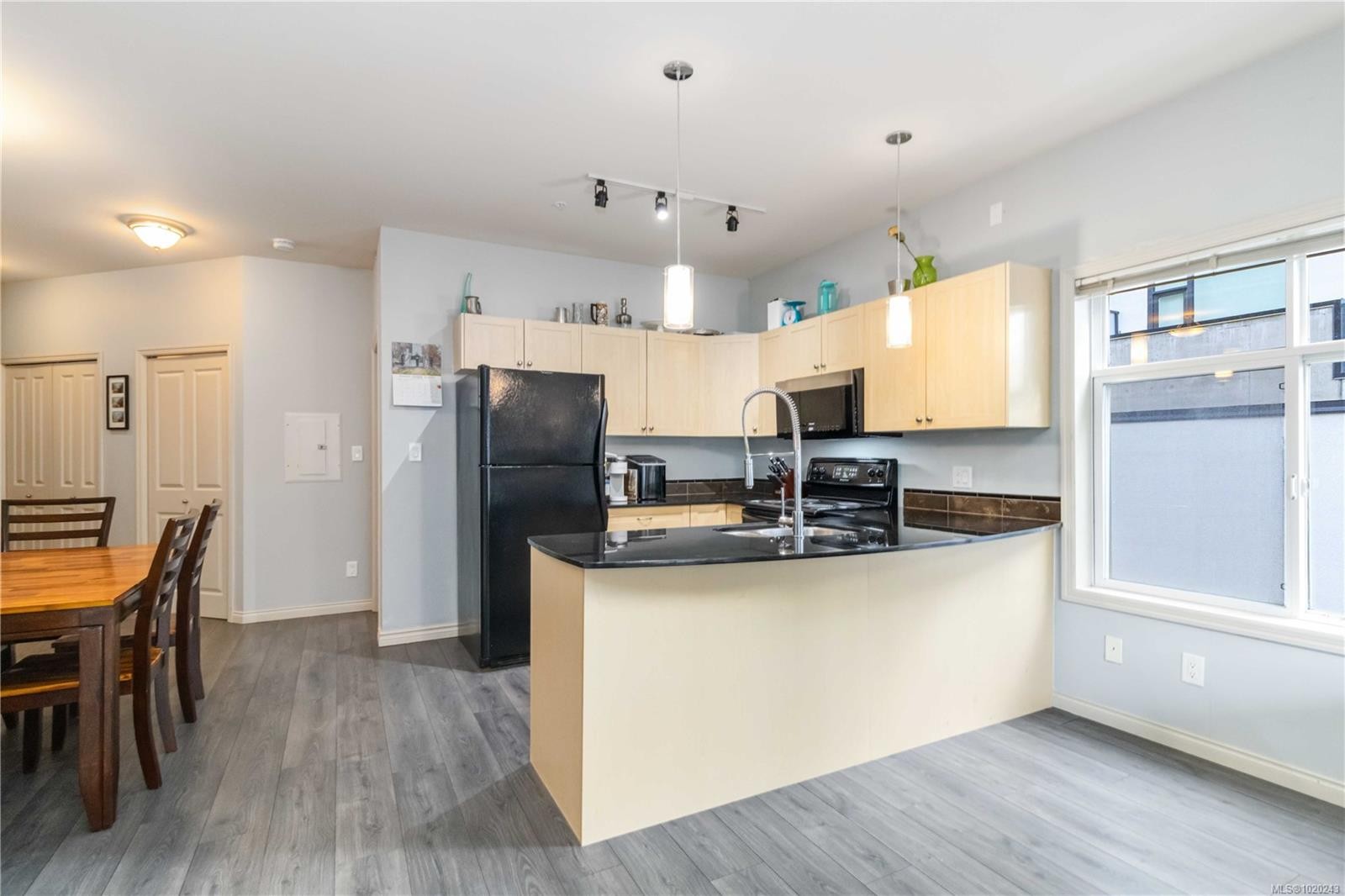 201-821 Goldstream Ave, Langford, BC - Indoor Photo Showing Kitchen With Double Sink