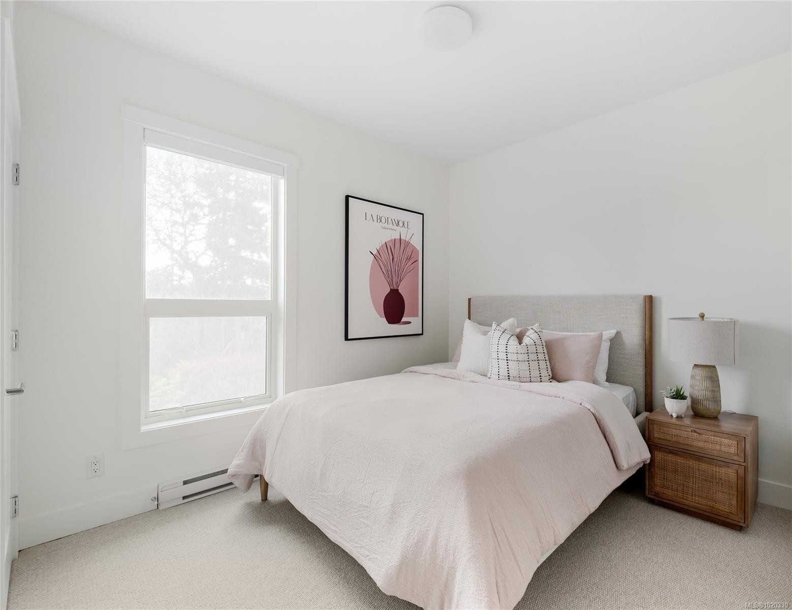 8-2536 Shelbourne St, Victoria, BC