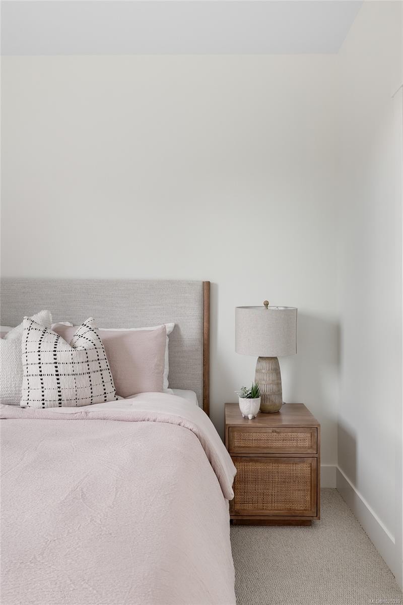 8-2536 Shelbourne St, Victoria, BC