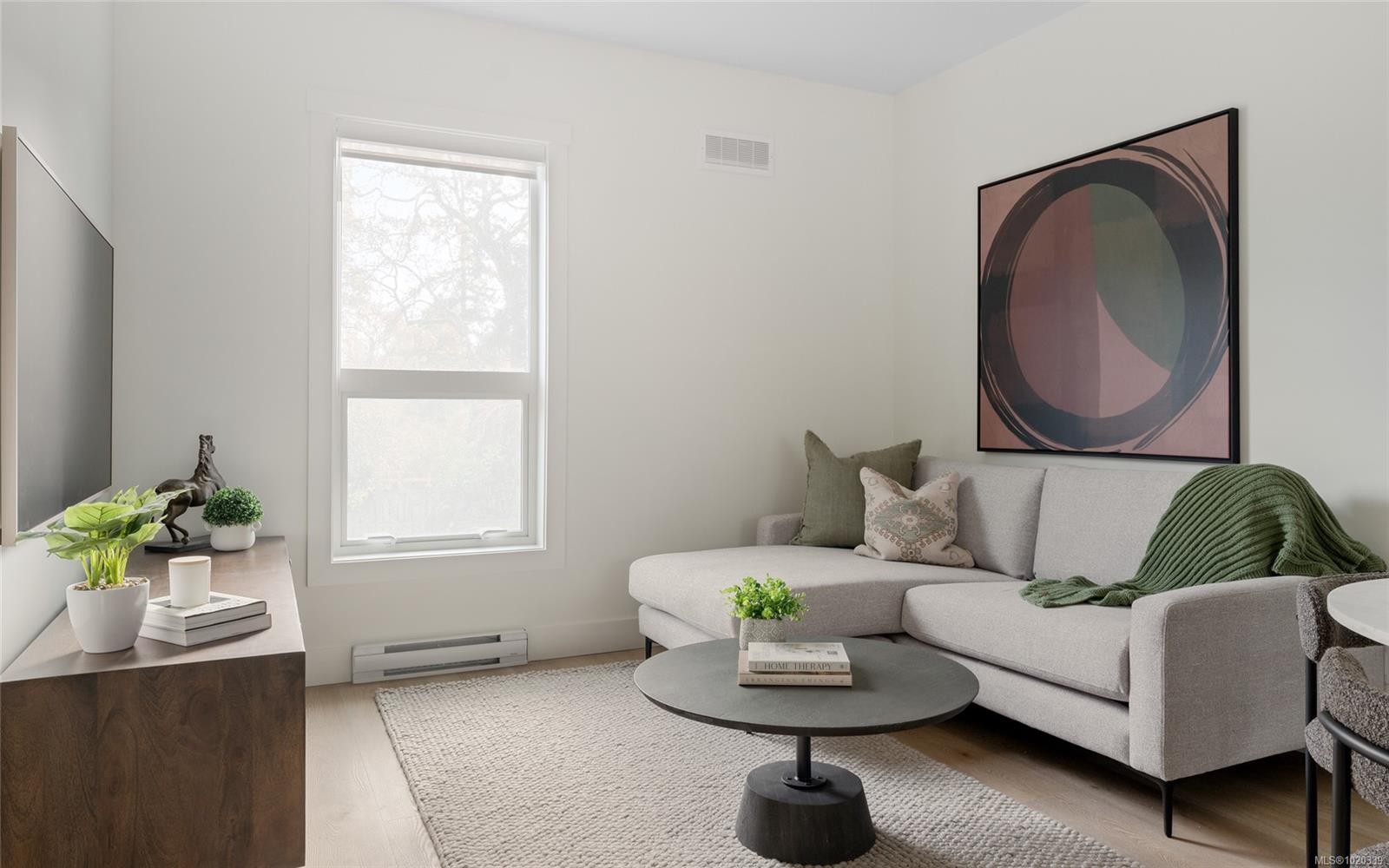 8-2536 Shelbourne St, Victoria, BC