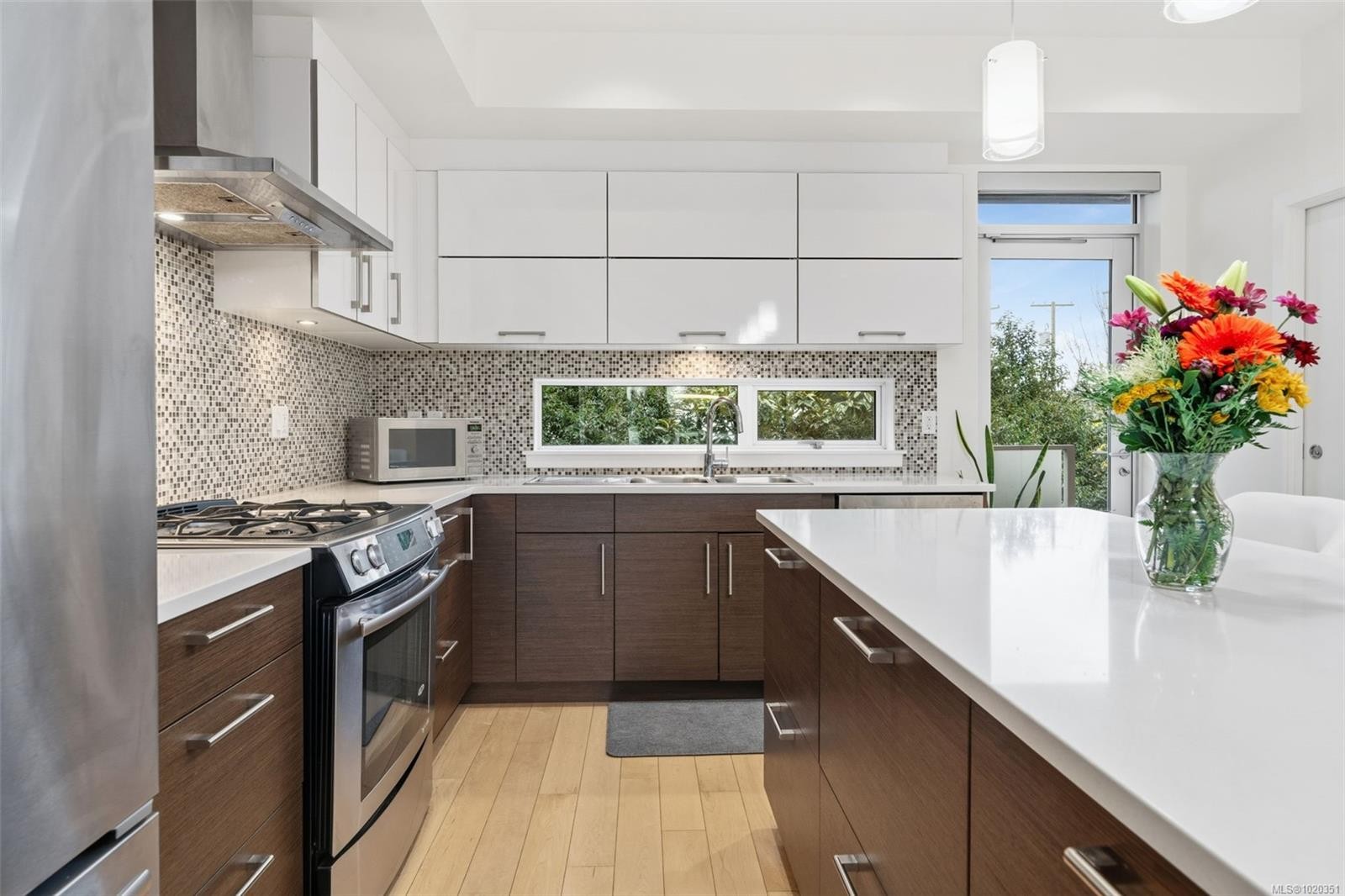 4-2830 Irma St, Victoria, BC