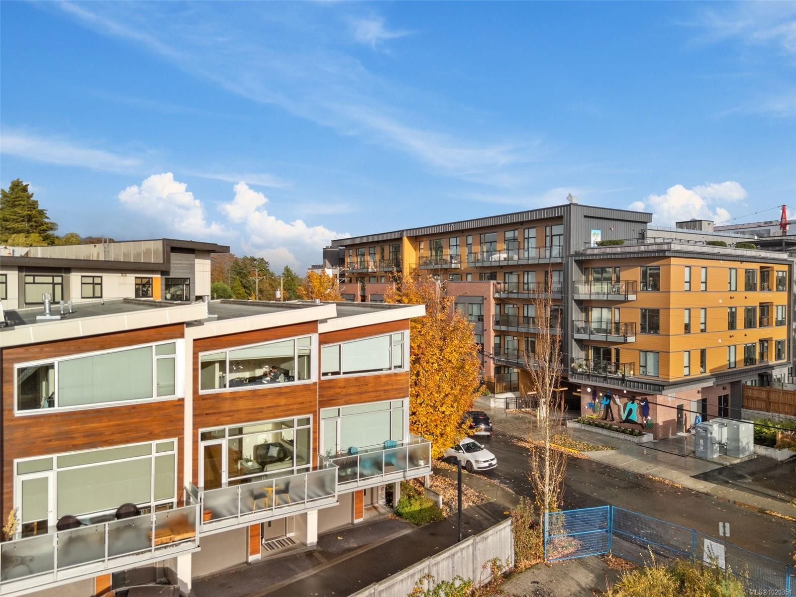 4-2830 Irma St, Victoria, BC