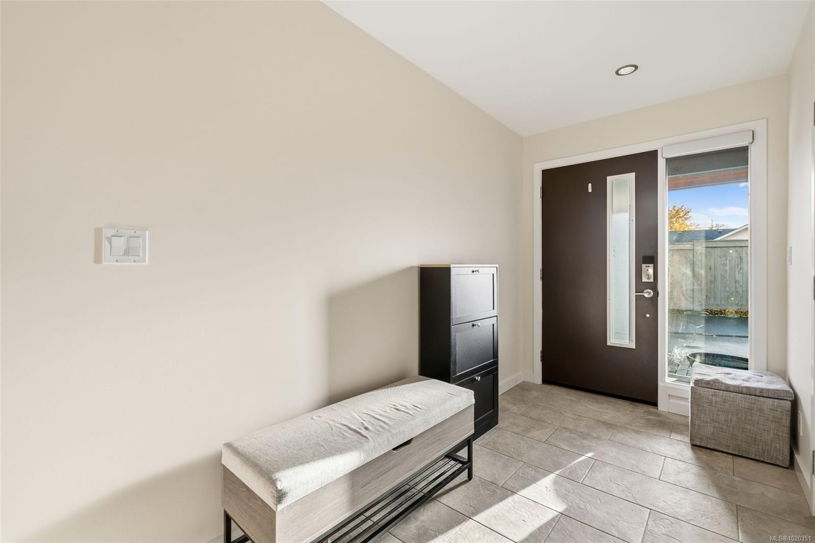 4-2830 Irma St, Victoria, BC