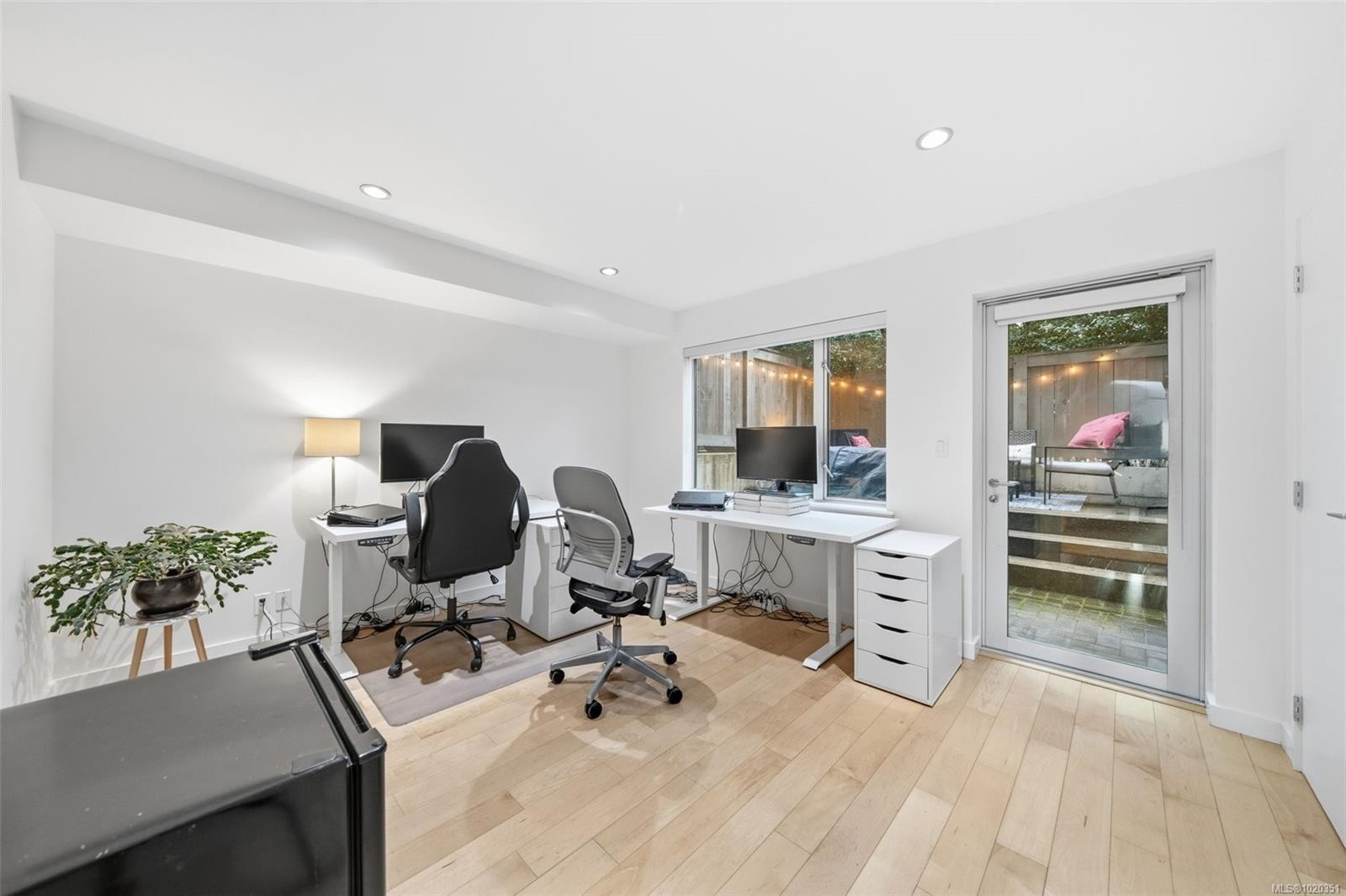 4-2830 Irma St, Victoria, BC