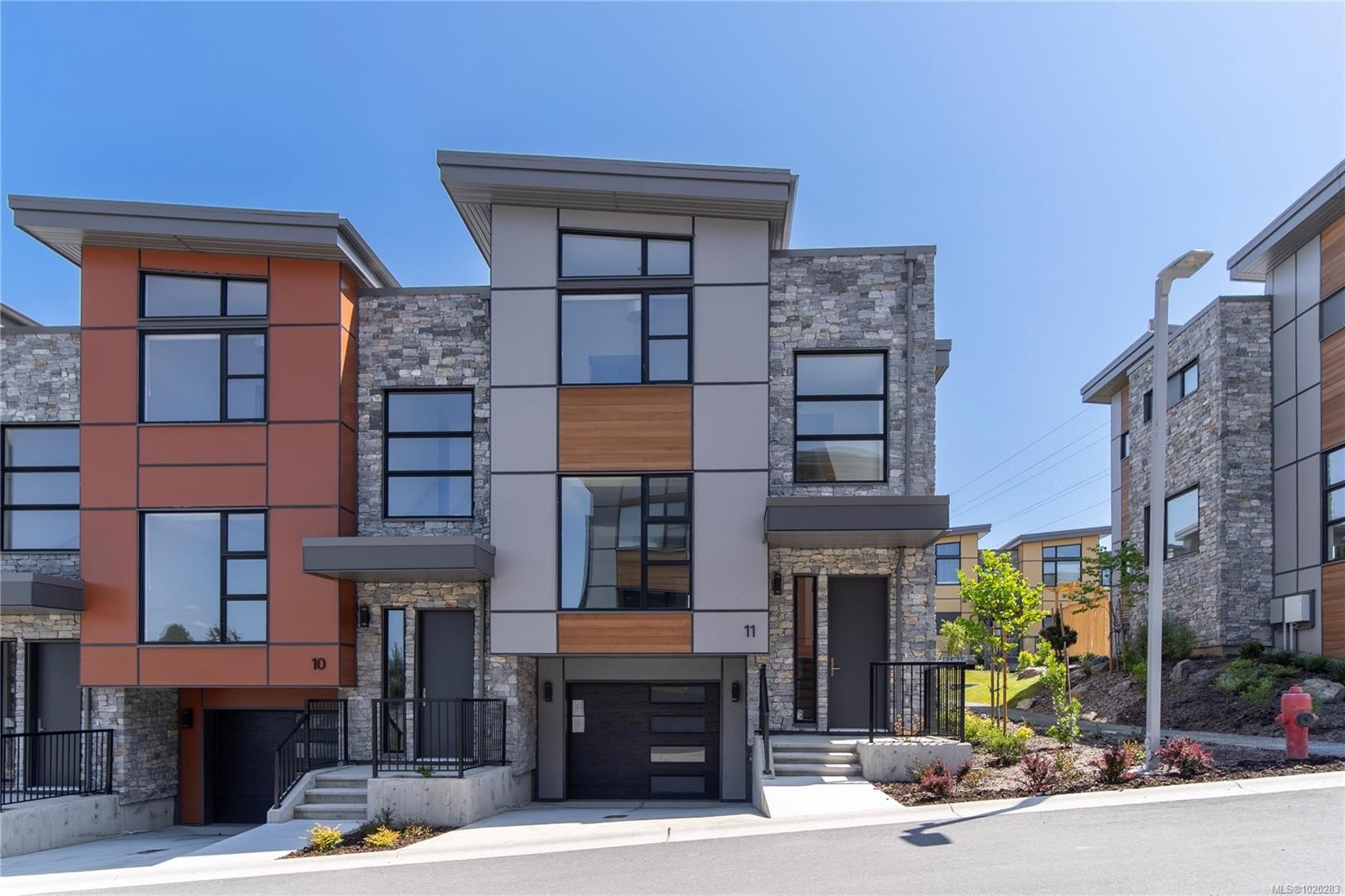 11-4253 Dieppe Rd, Saanich, BC