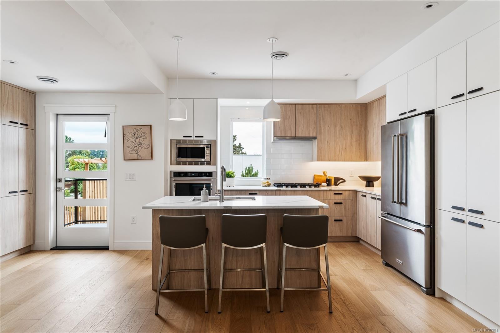 32-4253 Dieppe Rd, Saanich, BC