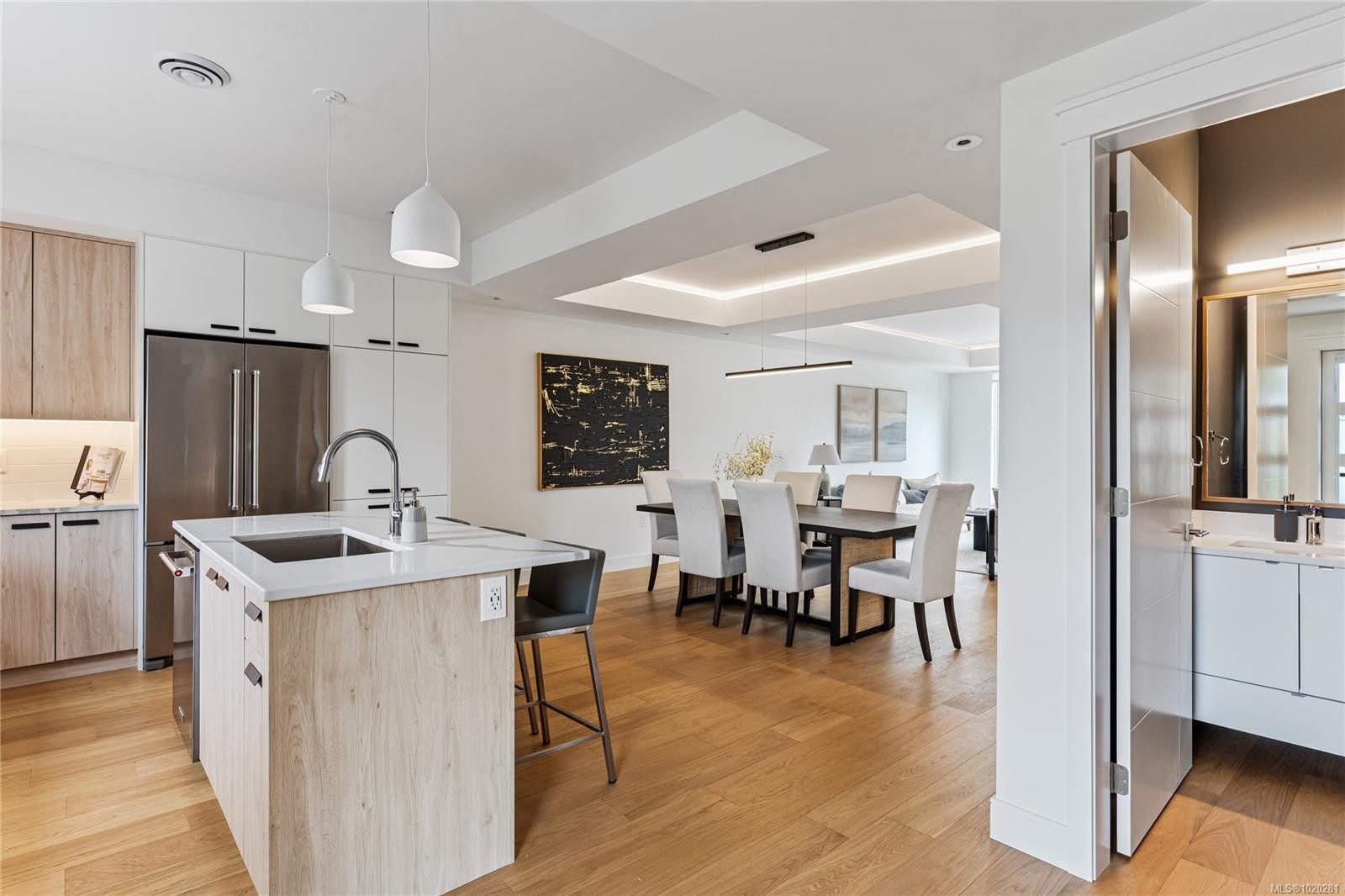 32-4253 Dieppe Rd, Saanich, BC