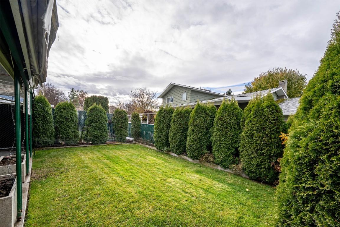 14-2180 Fletcher Street, Armstrong, BC - Outdoor