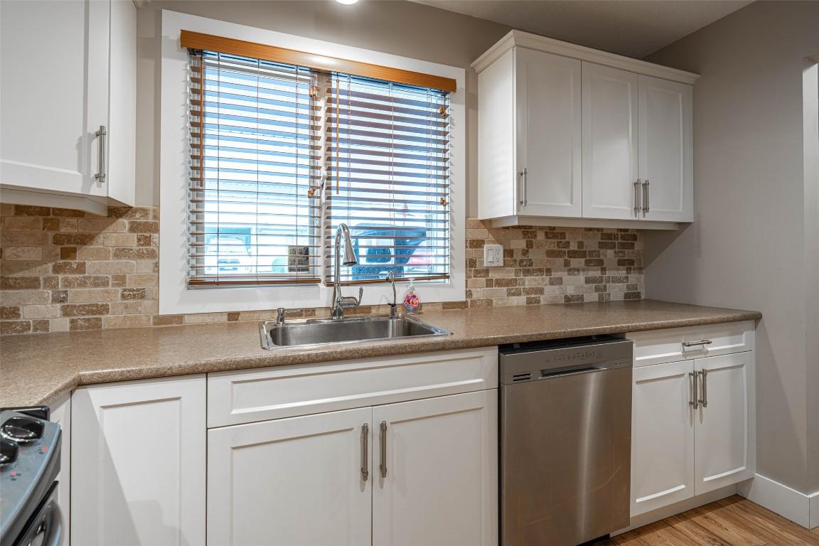 14-2180 Fletcher Street, Armstrong, BC - Indoor Photo Showing Kitchen