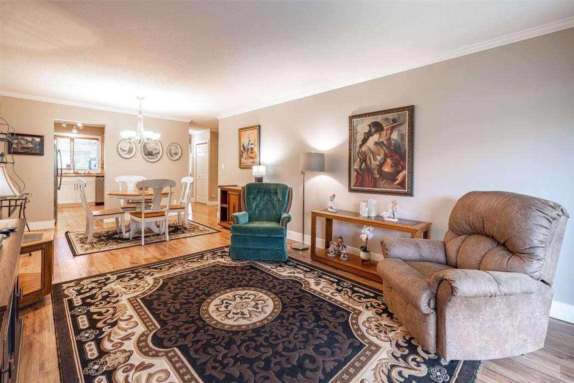 14-2180 Fletcher Street, Armstrong, BC - Indoor Photo Showing Living Room
