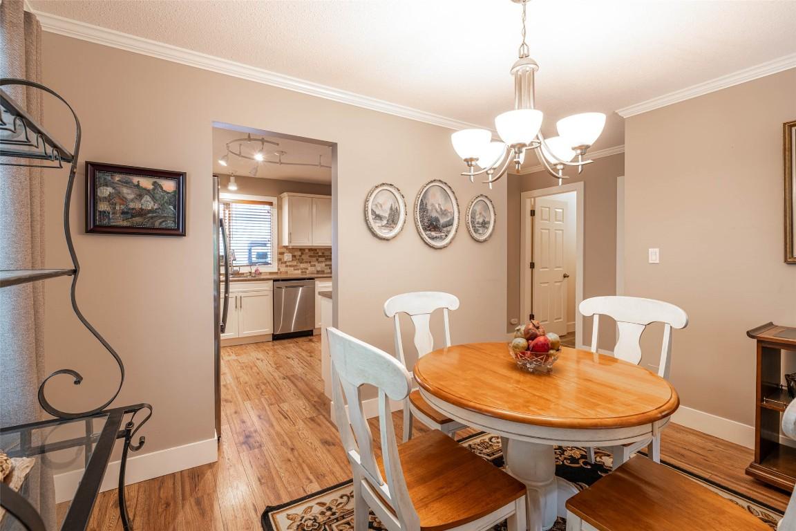 14-2180 Fletcher Street, Armstrong, BC - Indoor Photo Showing Dining Room