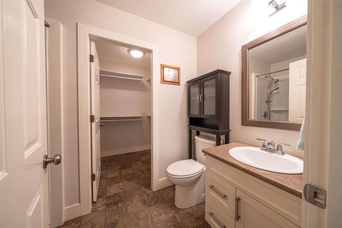 14-2180 Fletcher Street, Armstrong, BC - Indoor Photo Showing Bathroom