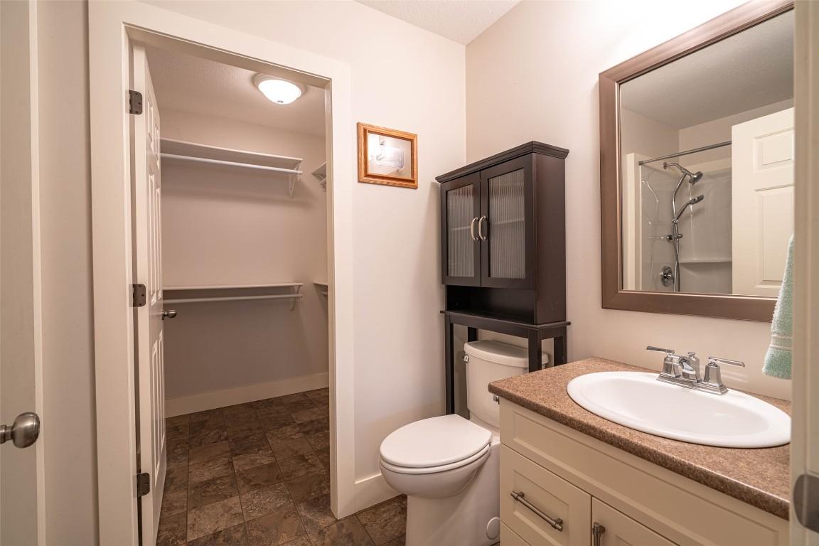 14-2180 Fletcher Street, Armstrong, BC - Indoor Photo Showing Bathroom
