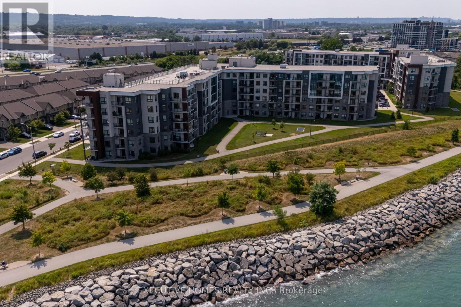 327 - 101 Shoreview Place, Hamilton, ON - Outdoor With Body Of Water With View