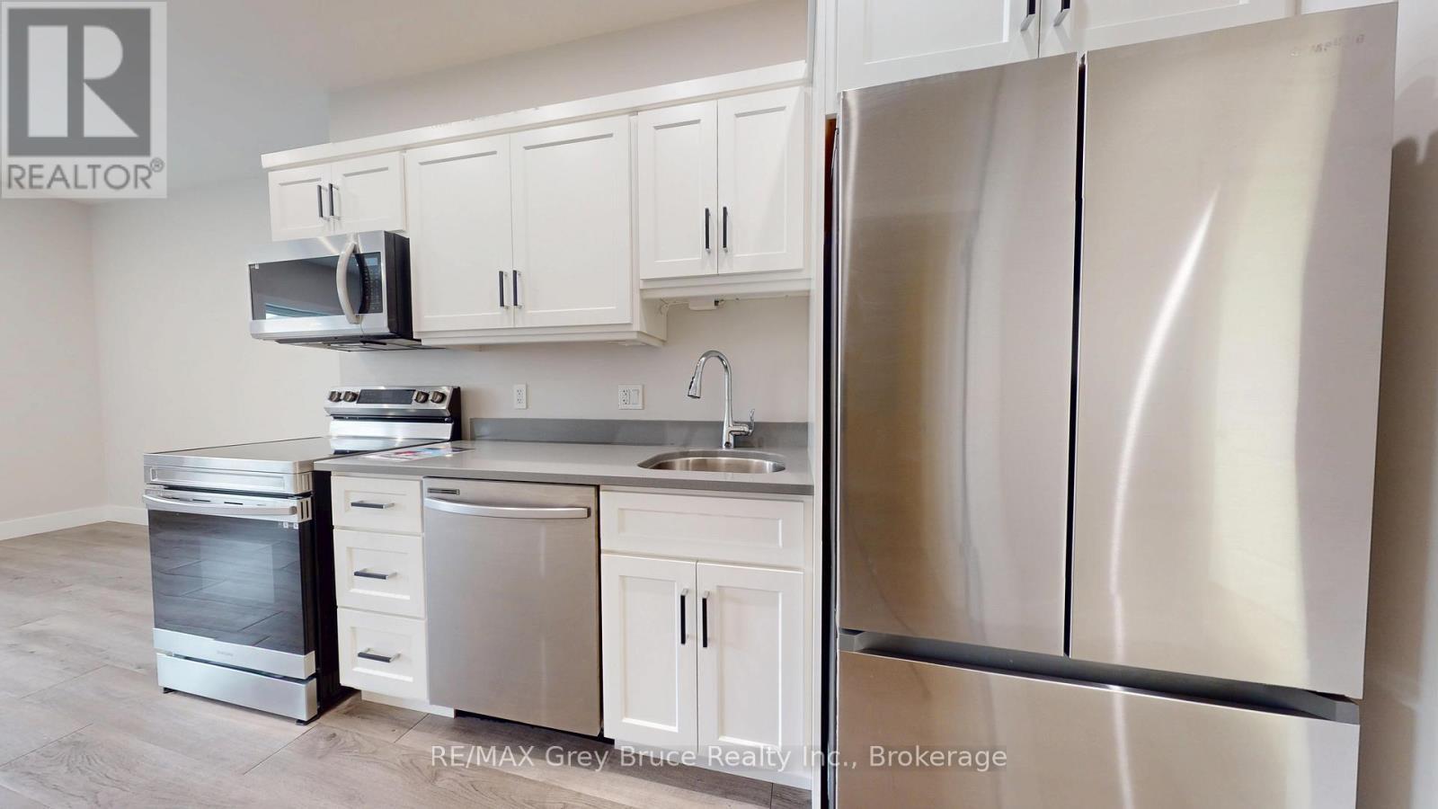 Unit 8 - 39 1St Avenue S, Arran-Elderslie, ON