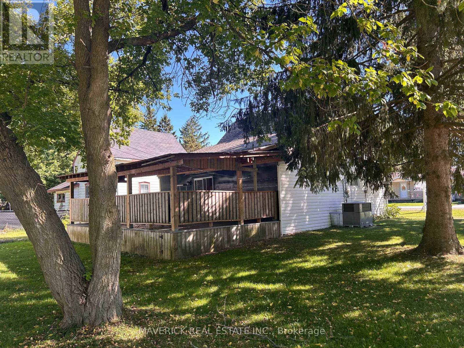 7982 Railroad Line, Brooke-Alvinston (Brooke Alvinston), ON - Outdoor