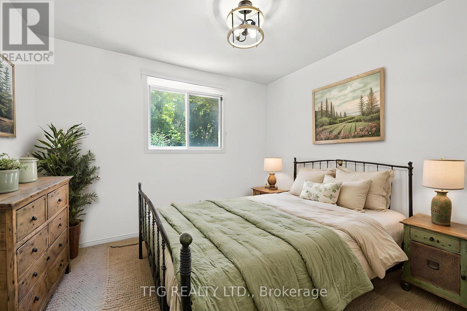 165 Sutherland Crescent, Cobourg, ON - Indoor Photo Showing Bedroom