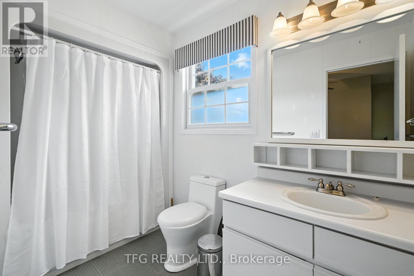 165 Sutherland Crescent, Cobourg, ON - Indoor Photo Showing Bathroom