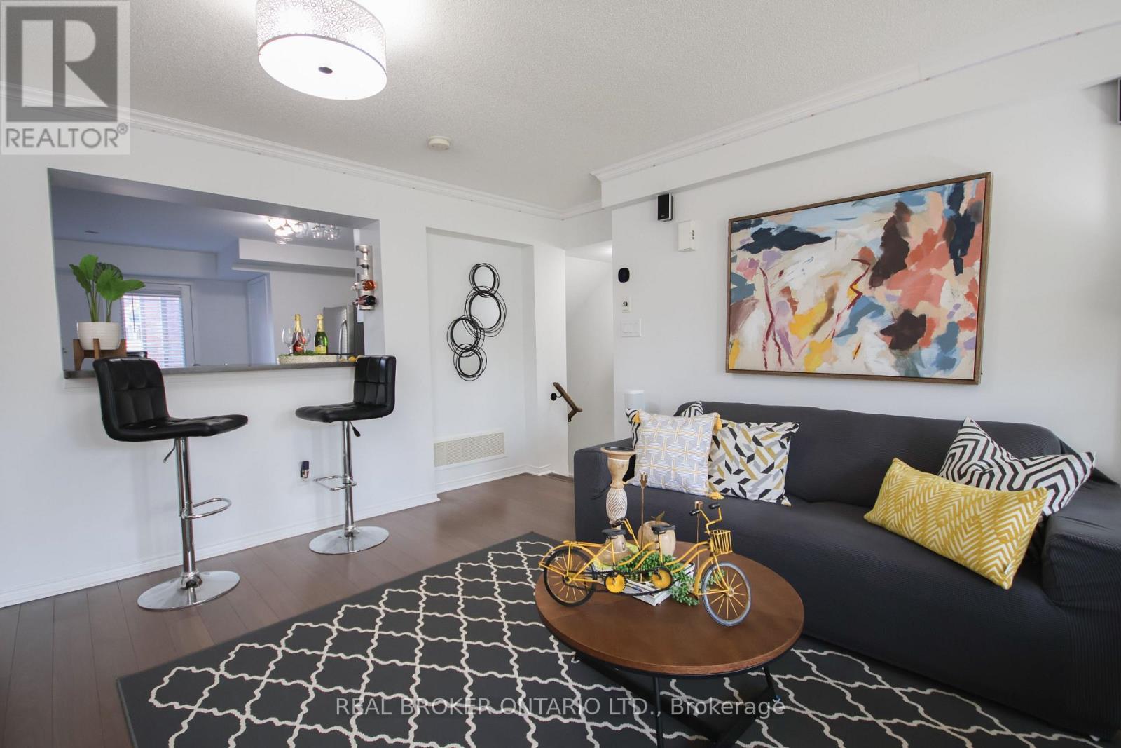 9 - 3200 Bentley Drive, Mississauga, ON - Indoor