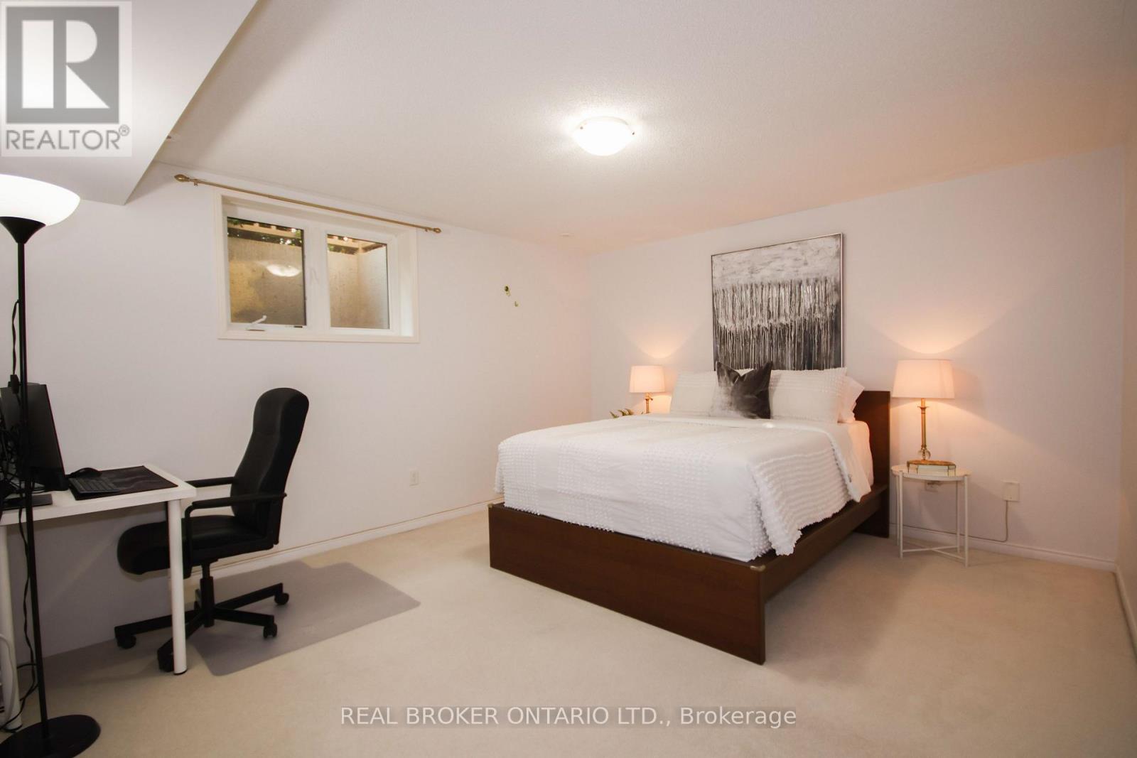 9 - 3200 Bentley Drive, Mississauga, ON - Indoor Photo Showing Bedroom