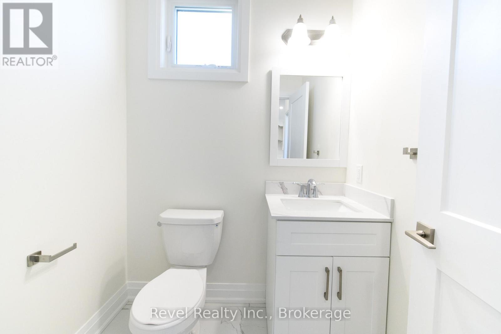 45 Joanne Crescent, Wasaga Beach, ON - Indoor Photo Showing Bathroom