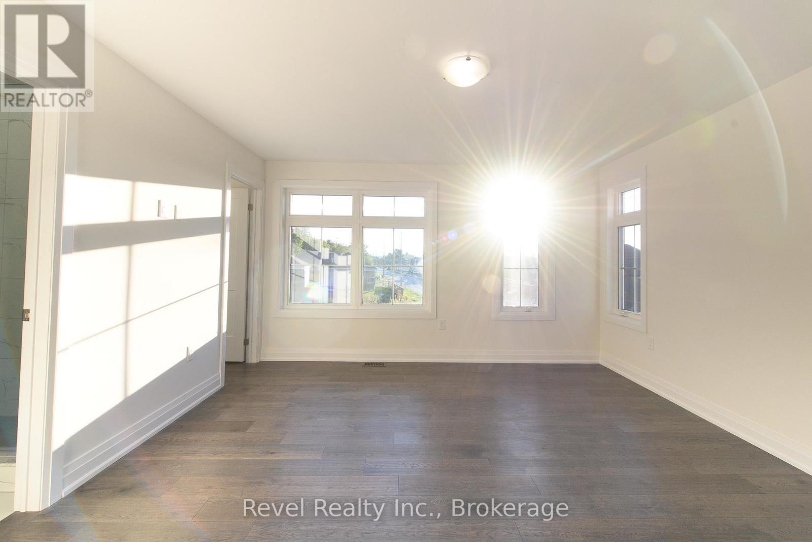 45 Joanne Crescent, Wasaga Beach, ON - Indoor Photo Showing Other Room